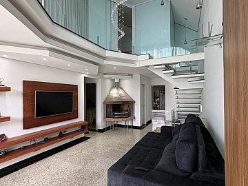 Casa no Condom�nio dos Metal�rgicos