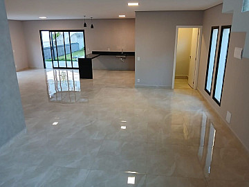 Casa no Condom�nio Tereza Cristina