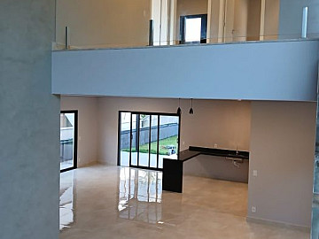 Casa T�rrea de Alto Padr�o no Condom�nio Tereza Cristina