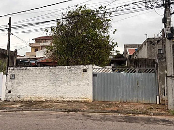 CASA COM AMPLO TERRENO � VENDA | JARDIM TULIPAS