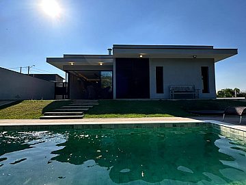 EXCELENTE CASA T�RREA NO TERRAS DA ALVORADA